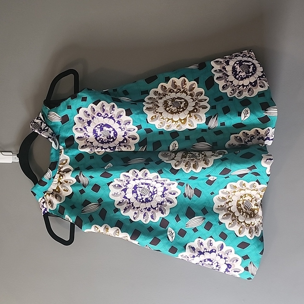 HANDMADE A-LINE SLEEVELESS BLOUSE - Picture 4 of 4